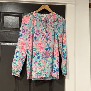 EUC Lilly Pulitzer silk Essie top “Gypsea” Sz M